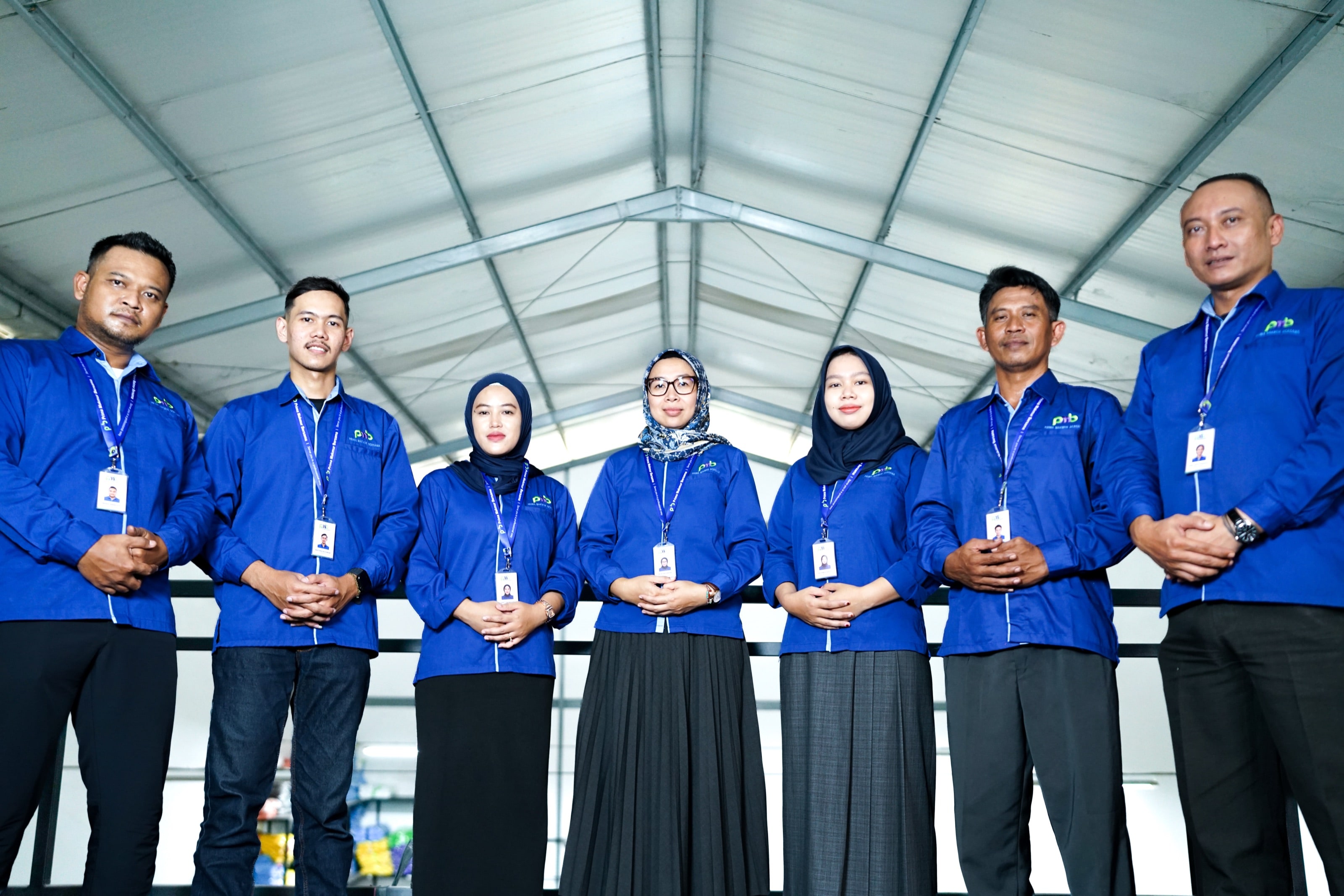Tim manajemen PMB di lapangan